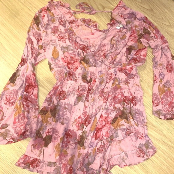 Pink floral romper! Only worn once!